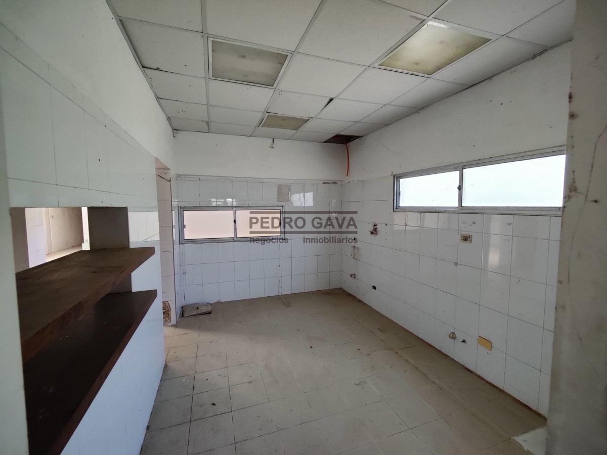 Local Comercial ID.195 - Gran predio comercial a la venta en Balneario Solís, ex parador 
