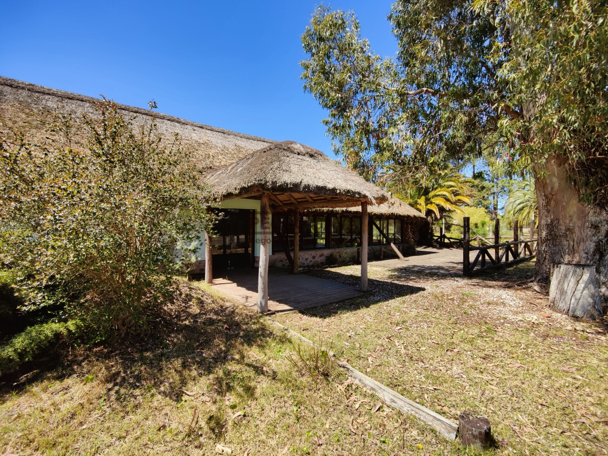 Local Comercial ID.195 - Gran predio comercial a la venta en Balneario Solís, ex parador 