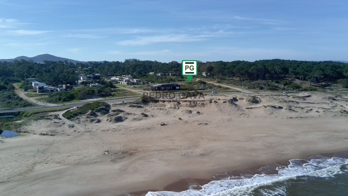 Terreno ID.367 - 1.000 m² sobre la Rambla de Punta Colorada con vista al mar