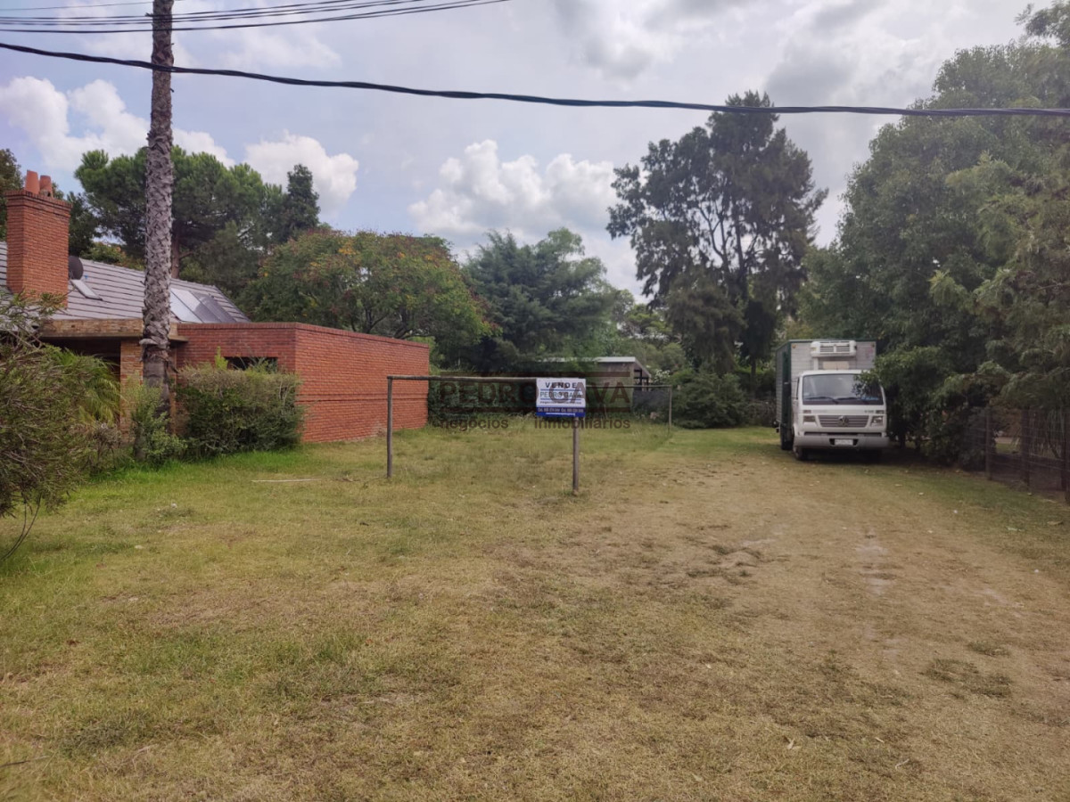 Terreno ID.345 - Terreno en venta en Piriápolis, Playa Grande, 800 m del mar