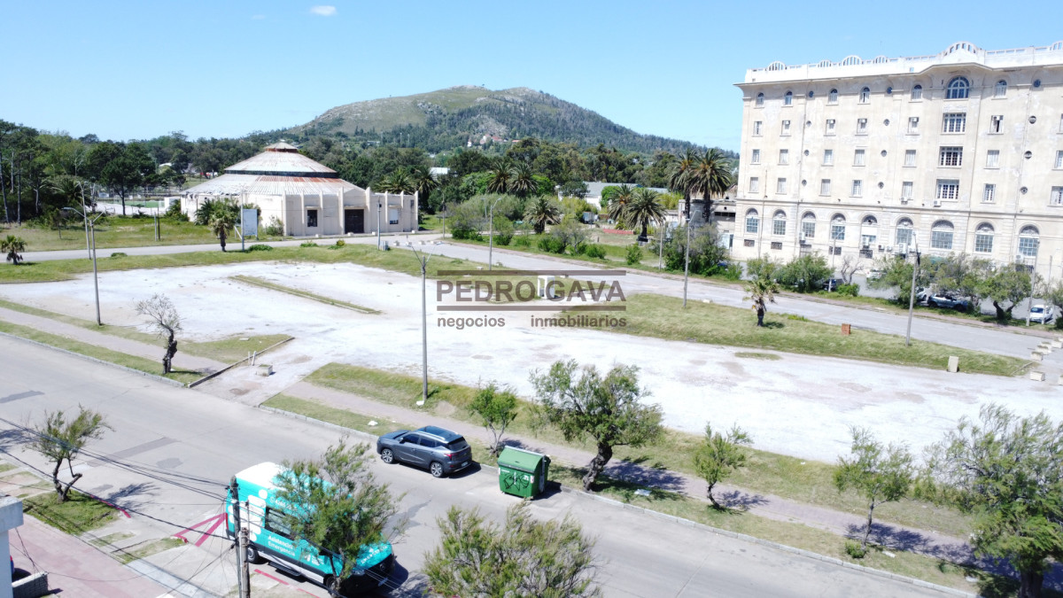 Terreno ID.321 - Venta de terreno sobre la Rambla de Piriápolis - Frente al Hotel Argentino