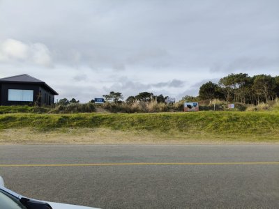 Terreno ID.367 - 1.000 m² sobre la Rambla de Punta Colorada con vista al mar
