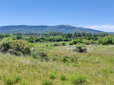 Terreno ID.212 - Jardines del Pittamiglio, terreno de 550 m2 con vista a las Sierras de las Animas, Las Flores