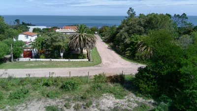 Terreno ID.360 - Terreno en venta en Balneario Las Flores, a metros del mar, 1.753 m² con excelente altura
