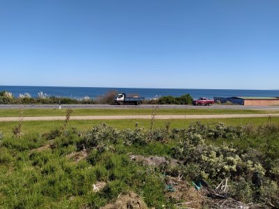 Terreno ID.131 - Frente al mar!!! Terreno de 533 m2  a la venta en Playa Hermosa, Piriapolis