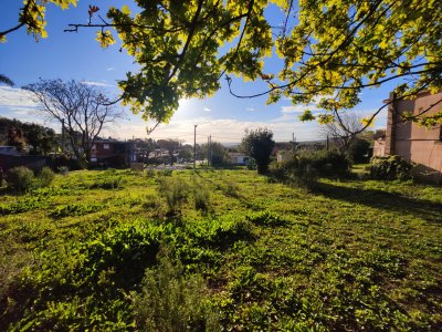 Terreno ID.373 - Terreno en venta en Piriápolis | Cerro de la Gloria, 32 m de frente y vista al mar