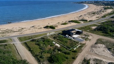 Terreno ID.367 - 1.000 m² sobre la Rambla de Punta Colorada con vista al mar