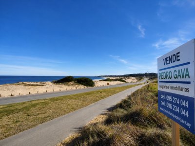 Terreno ID.367 - 1.000 m² sobre la Rambla de Punta Colorada con vista al mar