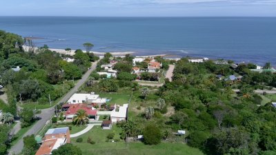 Terreno ID.360 - Terreno en venta en Balneario Las Flores, a metros del mar, 1.753 m² con excelente altura