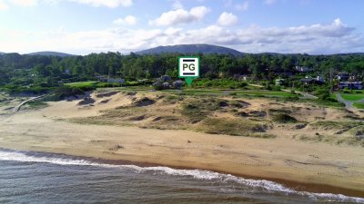 Terreno ID.357 - Terreno en venta en Punta Colorada, sobre Rambla con vista al mar, 1000 m²