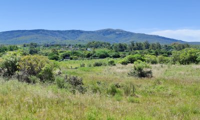 Jardines del Pittamiglio, terreno de 550 m2 con vista a las Sierras de las Animas, Las Flores