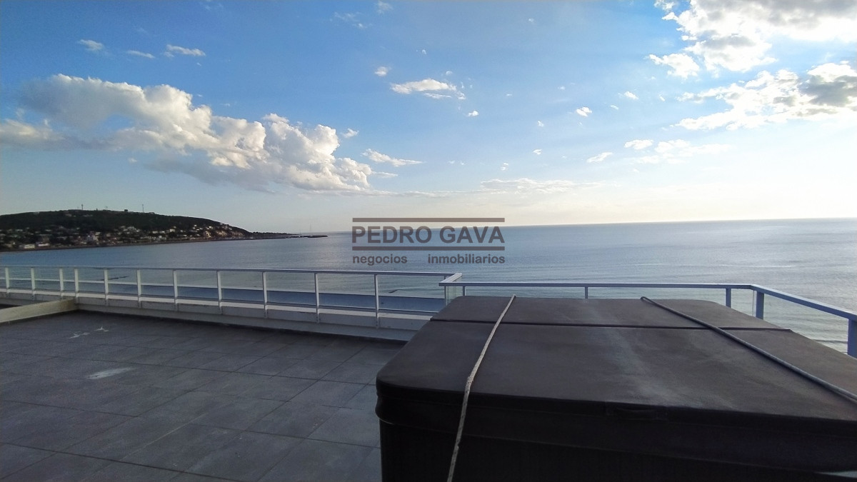 Apartamento ID.157 - Apartamento a la venta frente al mar en Piriapolis