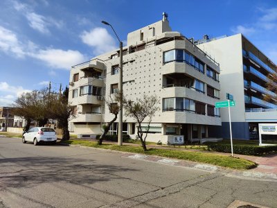 Apartamento ID.311 - Penthouse exclusivo frente al mar a la venta en Piriápolis