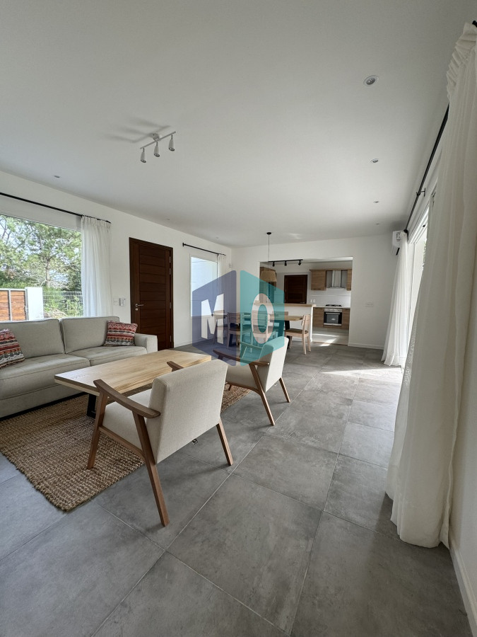 Casa ID.1042 - Casa a estrenar en La Barra, 3 dormitorios, piscina