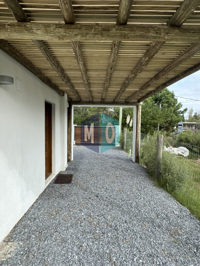 Casa ID.1042 - Casa a estrenar en La Barra, 3 dormitorios, piscina