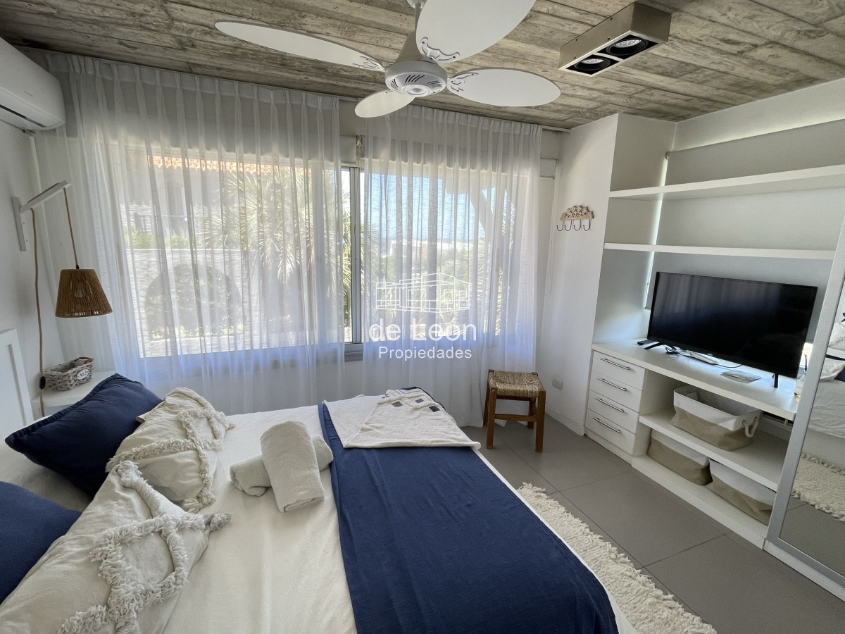 Apartamento ID.15210 - APARTAMENTO EN VENTA A PASOS DE PLAYA MONTOYA 3 DORMITORIOS
