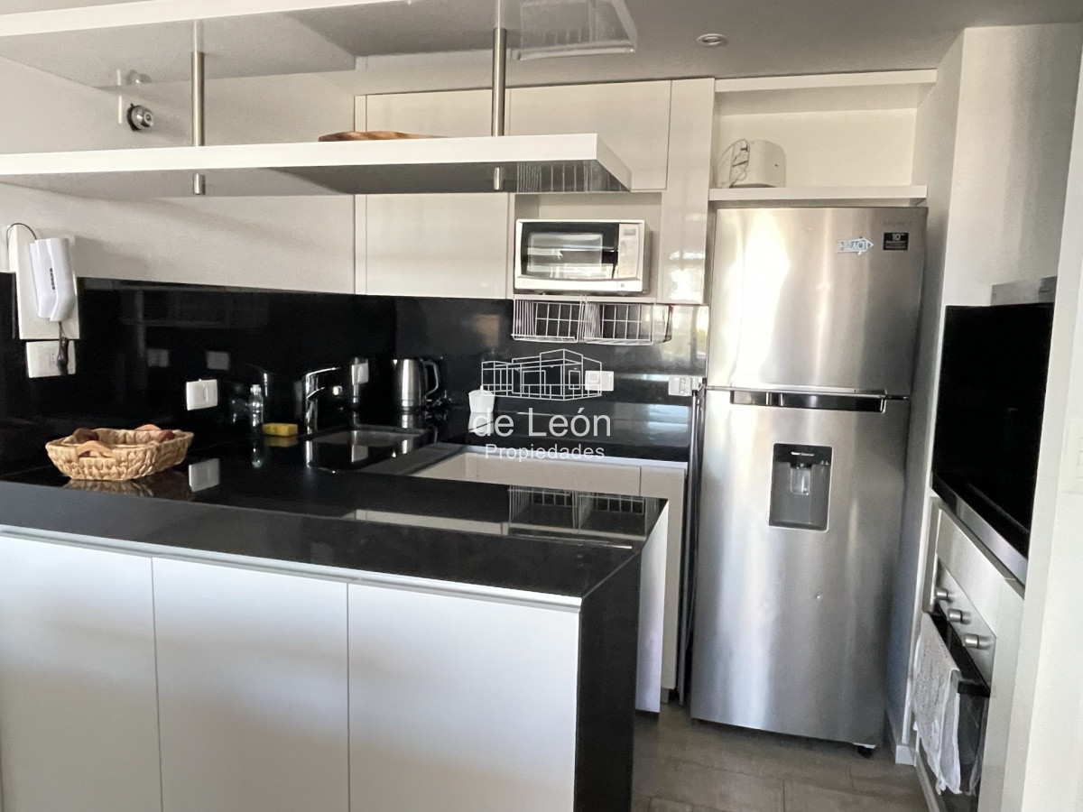 Apartamento ID.15209 - PALCOS DE LA POSTA 103 APARTAMENTO EN VENTA FRENTE AL MAR 3 DORM