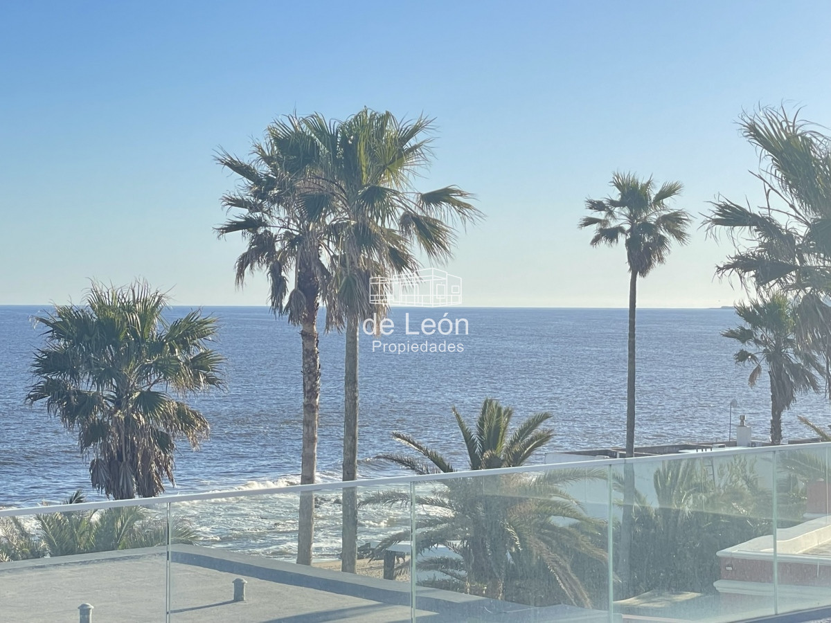 Casa ID.15201 - CASA EN VENTA EN LA BARRA A POCOS METROS DE LA PLAYA 5 DORMITORIOS