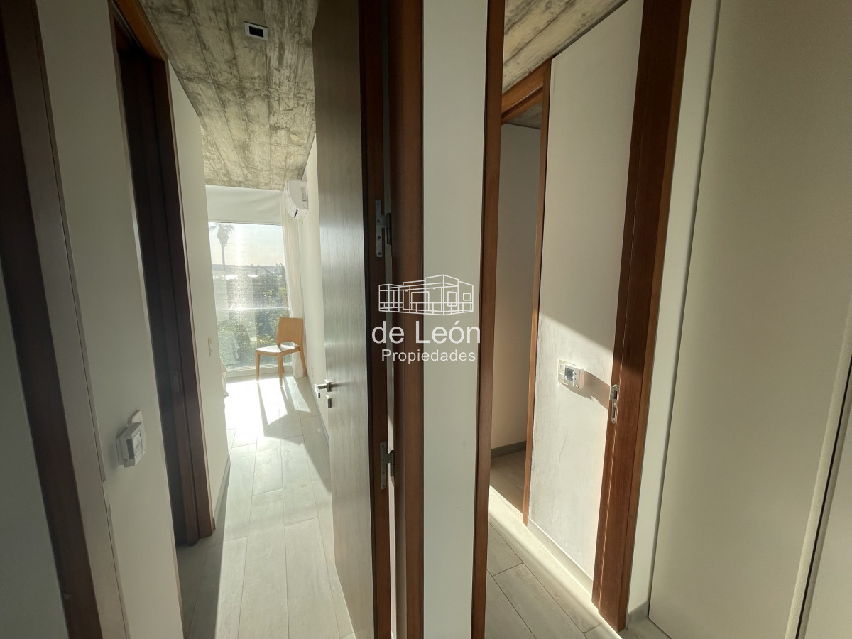 Casa ID.15201 - CASA EN VENTA EN LA BARRA A POCOS METROS DE LA PLAYA 5 DORMITORIOS