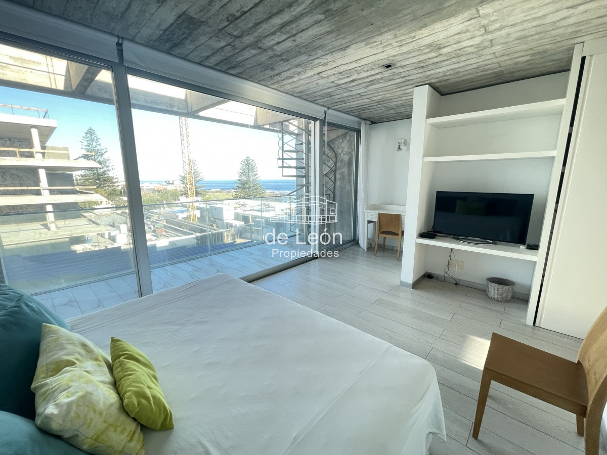 Casa ID.15201 - CASA EN VENTA EN LA BARRA A POCOS METROS DE LA PLAYA 5 DORMITORIOS