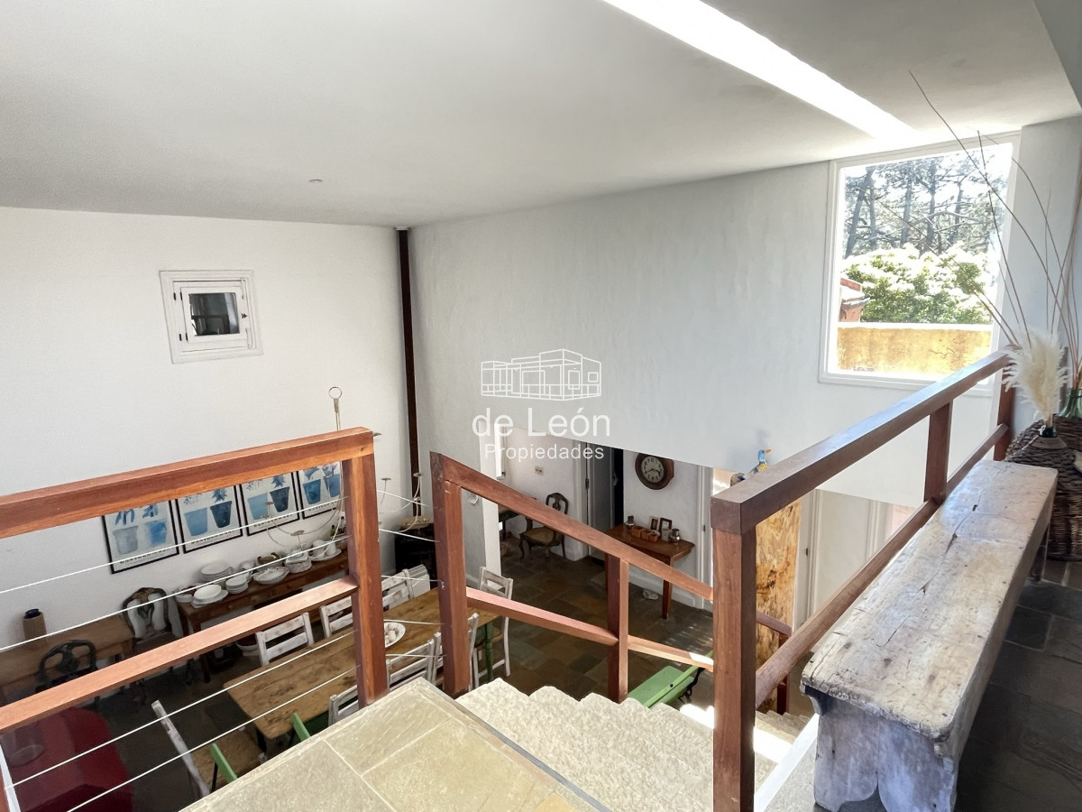 Casa ID.15279 - Alquiler de temporada en La Barra casa de 5 dormitorios + servicio