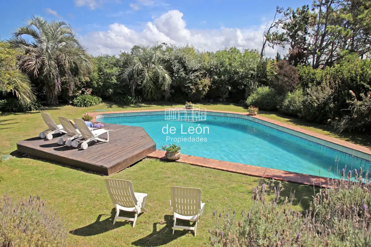 Casa ID.15282 - Importante casa en La Barra con vistas al mar a pocos metros de La Posta del Cangrejo