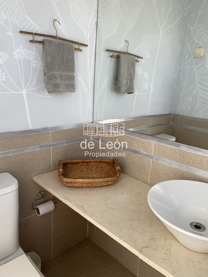 Casa ID.15280 - Alquiler de temporada en La Barra casa de 4 dormitorios y servicio