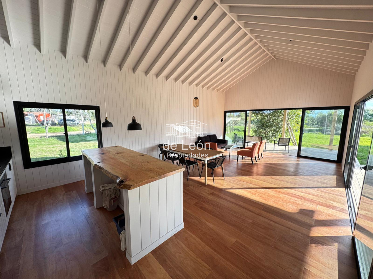 Casa ID.15312 - Casa ede 3 dormitorios 2 baños en El Tesoro, La Barra