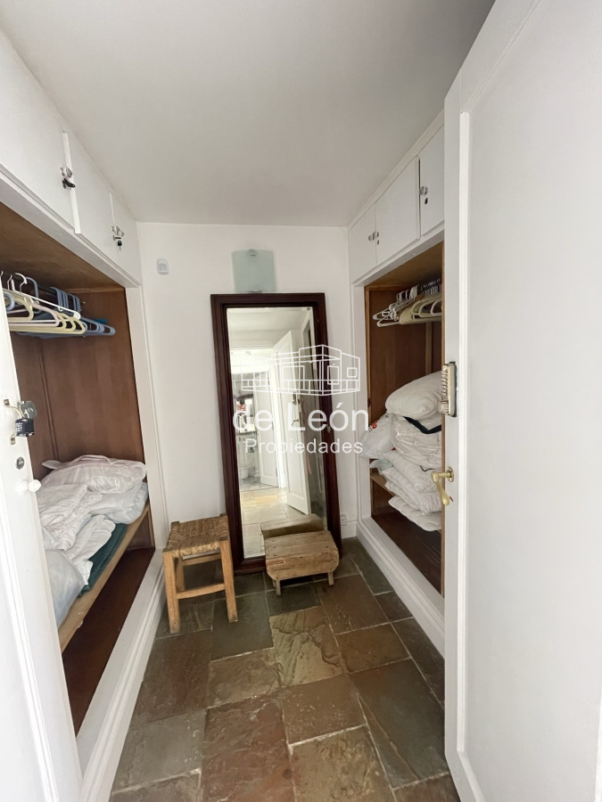 Casa ID.15279 - Alquiler de temporada en La Barra casa de 5 dormitorios + servicio