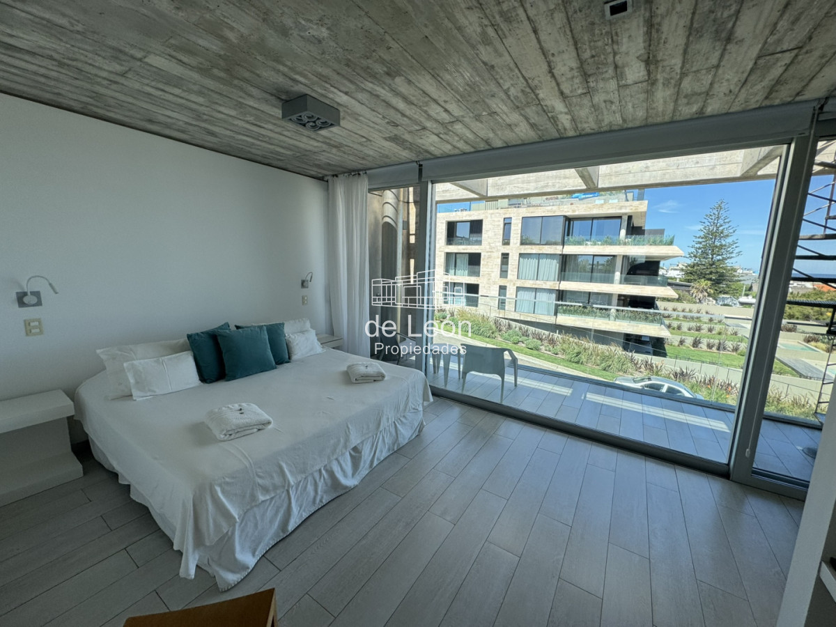 Casa ID.15201 - CASA EN VENTA EN LA BARRA A POCOS METROS DE LA PLAYA 5 DORMITORIOS