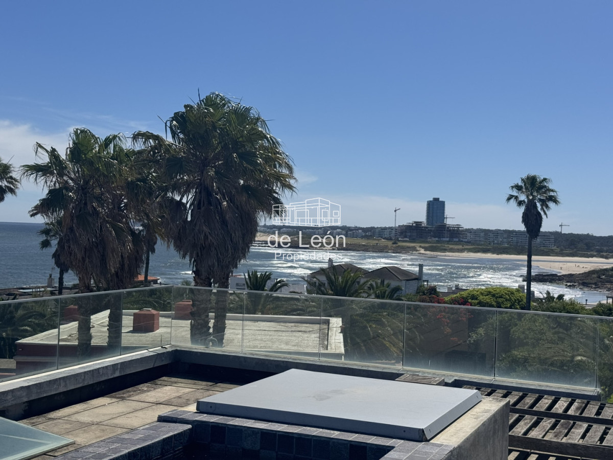 Casa ID.15201 - CASA EN VENTA EN LA BARRA A POCOS METROS DE LA PLAYA 5 DORMITORIOS