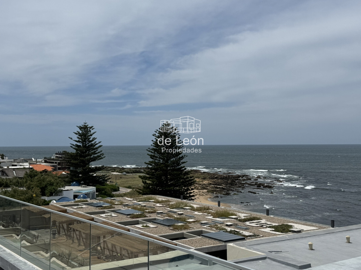 Casa ID.15201 - CASA EN VENTA EN LA BARRA A POCOS METROS DE LA PLAYA 5 DORMITORIOS