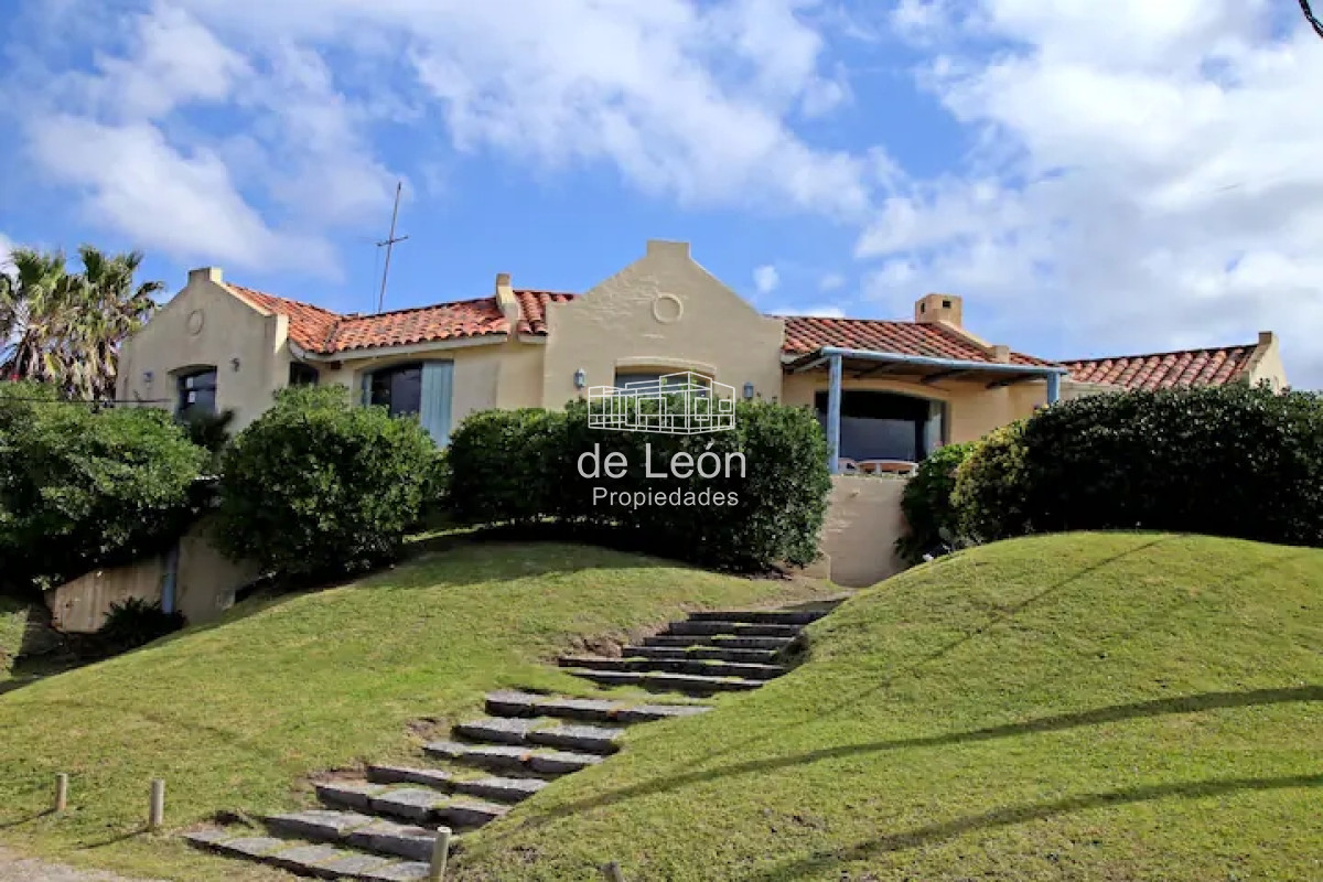 Casa ID.15282 - Importante casa en La Barra con vistas al mar a pocos metros de La Posta del Cangrejo