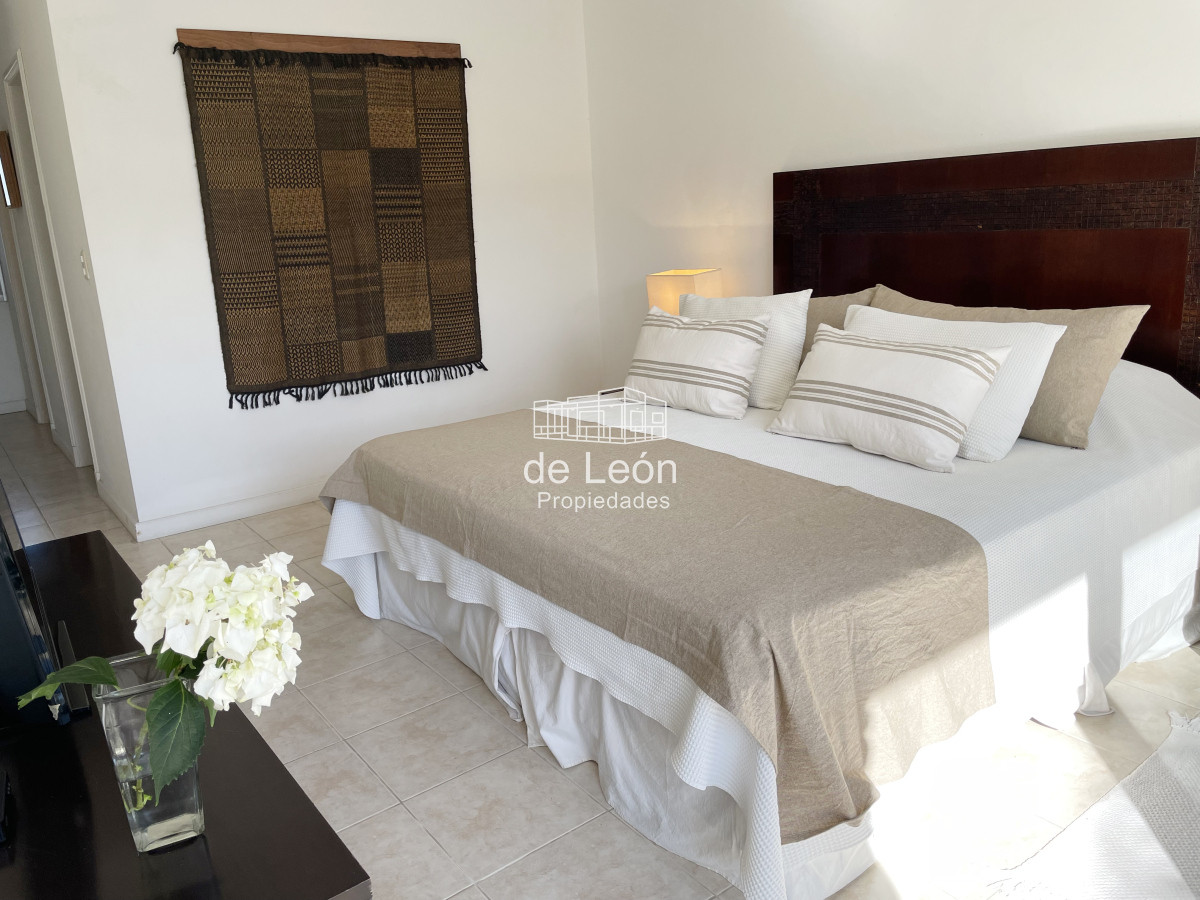 Casa ID.15280 - Alquiler de temporada en La Barra casa de 4 dormitorios y servicio