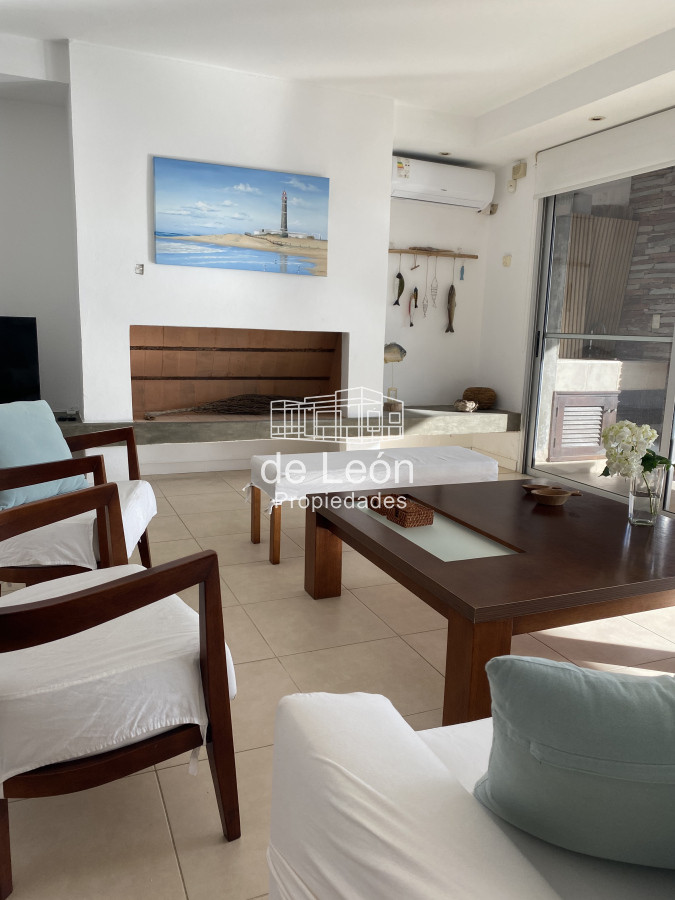 Casa ID.15280 - Alquiler de temporada en La Barra casa de 4 dormitorios y servicio