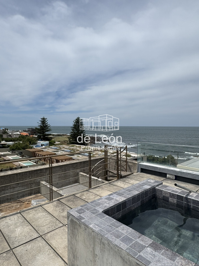 Casa ID.15201 - CASA EN VENTA EN LA BARRA A POCOS METROS DE LA PLAYA 5 DORMITORIOS