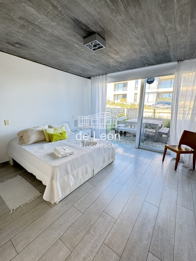 Casa ID.15201 - CASA EN VENTA EN LA BARRA A POCOS METROS DE LA PLAYA 5 DORMITORIOS
