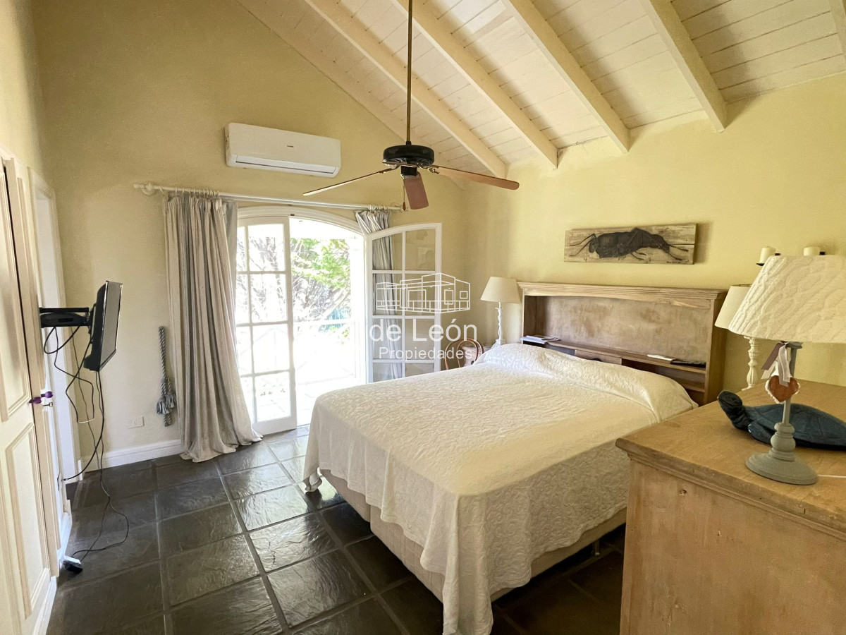 Casa ID.15124 - MUCHO SOL  CASA EN VENTA EN LA BARRA 3 DORMITORIOS