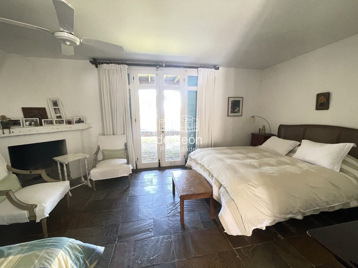 Casa ID.15279 - Alquiler de temporada en La Barra casa de 5 dormitorios + servicio