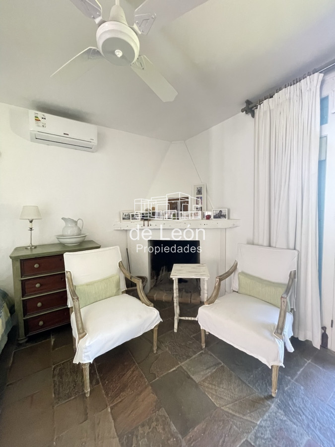 Casa ID.15279 - Alquiler de temporada en La Barra casa de 5 dormitorios + servicio
