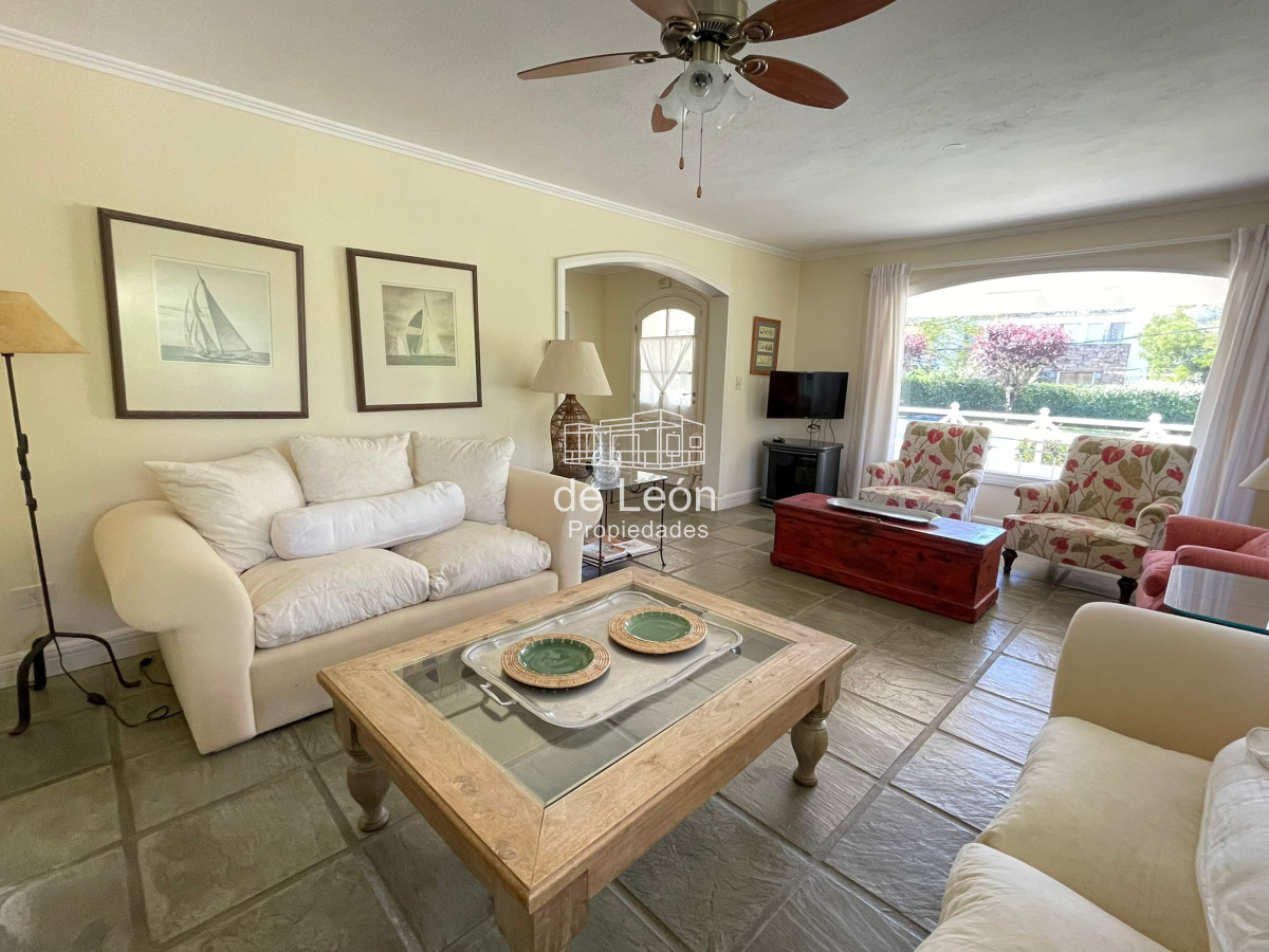 Casa ID.15124 - MUCHO SOL  CASA EN VENTA EN LA BARRA 3 DORMITORIOS