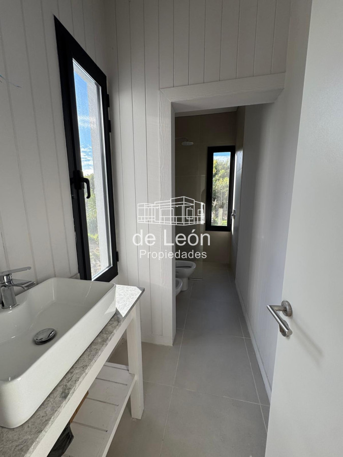 Casa ID.15312 - Casa ede 3 dormitorios 2 baños en El Tesoro, La Barra