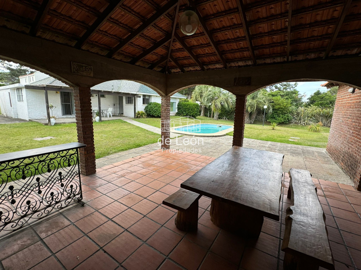 Casa ID.15134 - Alquiler casa de 5 dormitorios en rincón del Indio Punta del Este