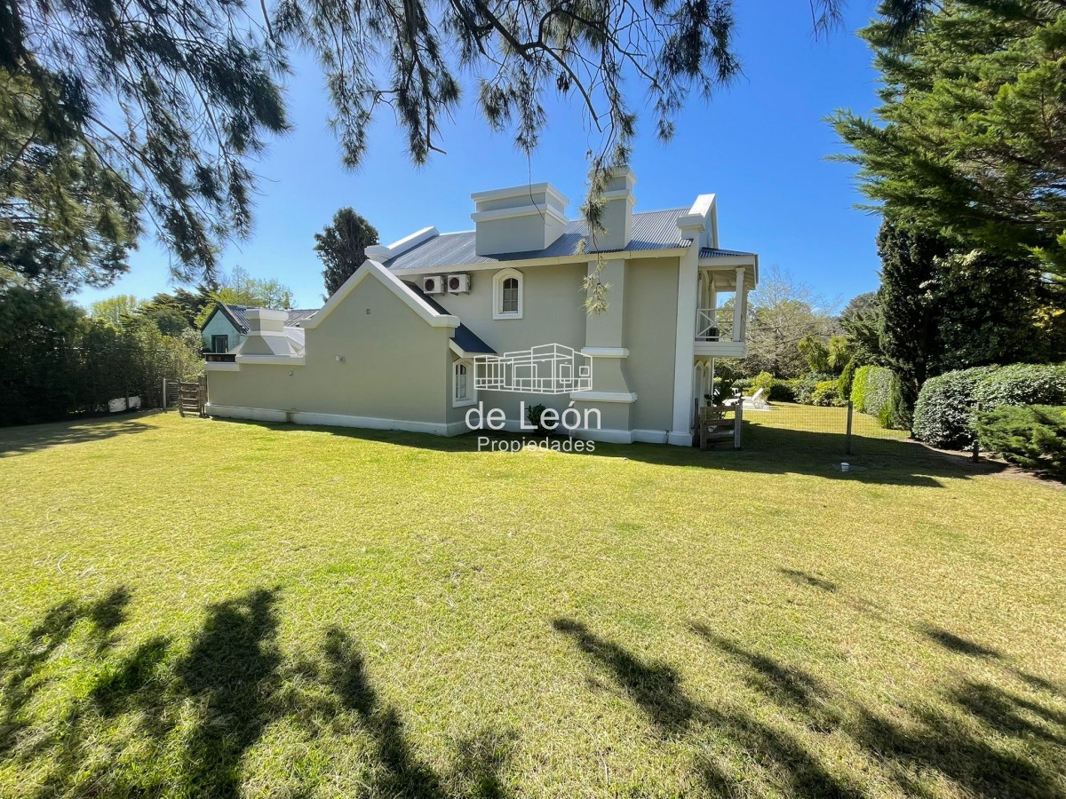 Casa ID.15124 - MUCHO SOL  CASA EN VENTA EN LA BARRA 3 DORMITORIOS