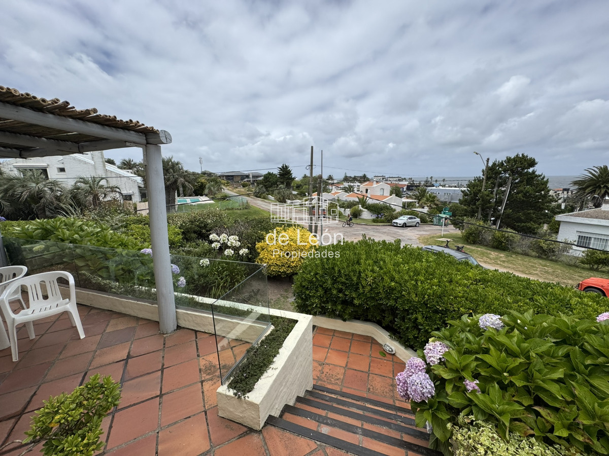 Casa ID.15282 - Importante casa en La Barra con vistas al mar a pocos metros de La Posta del Cangrejo