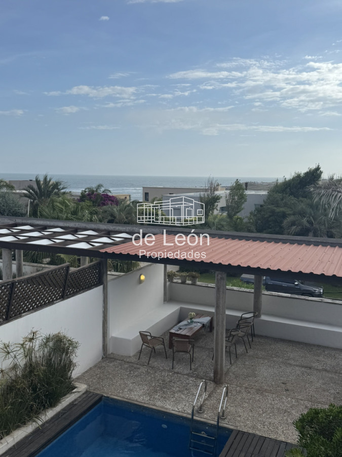 Casa ID.15280 - Alquiler de temporada en La Barra casa de 4 dormitorios y servicio