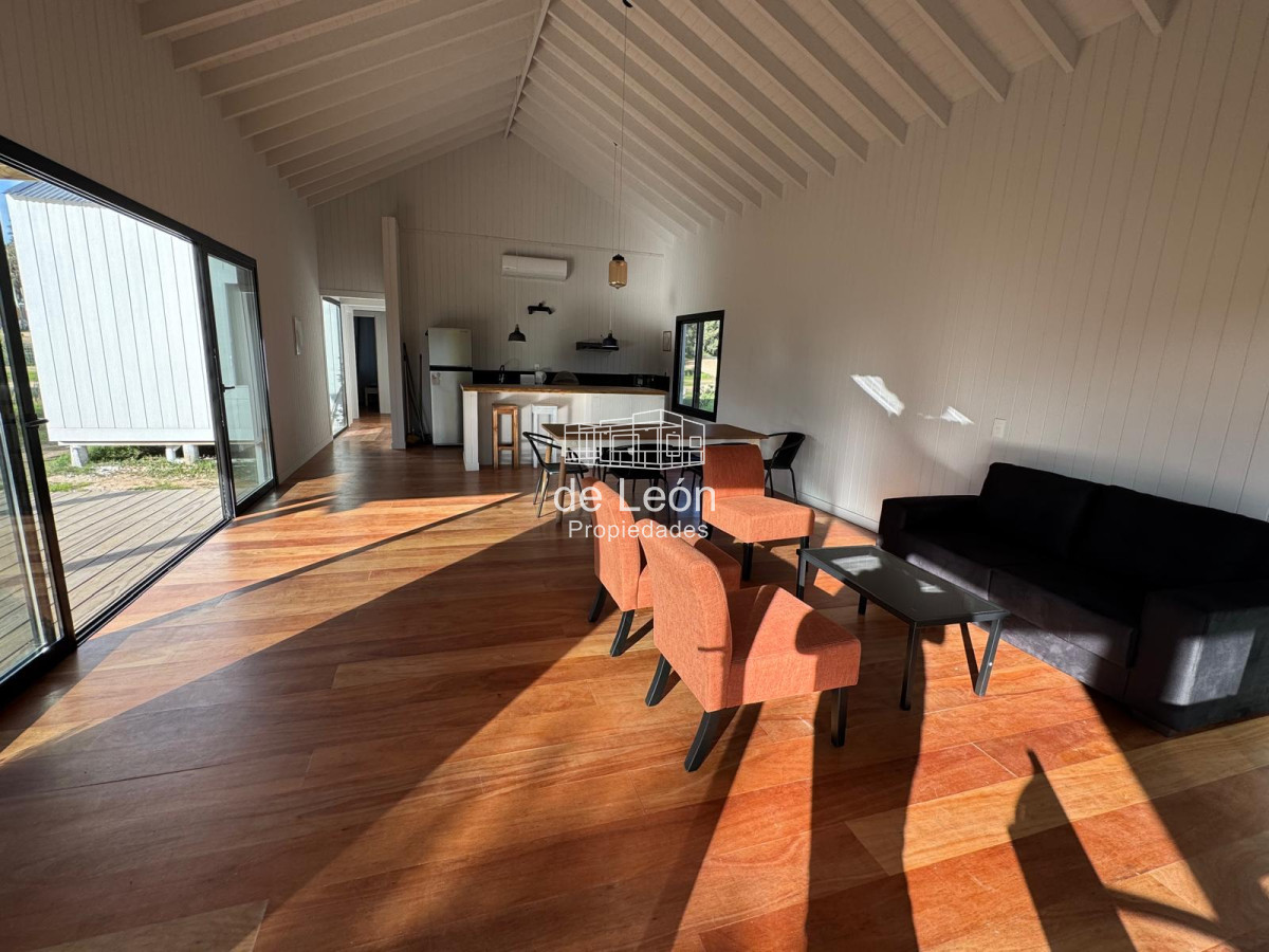 Casa ID.15312 - Casa ede 3 dormitorios 2 baños en El Tesoro, La Barra