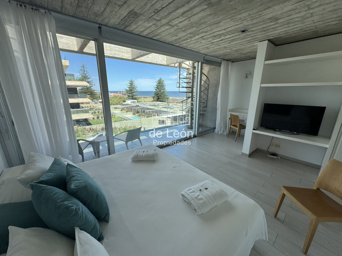 Casa ID.15201 - CASA EN VENTA EN LA BARRA A POCOS METROS DE LA PLAYA 5 DORMITORIOS