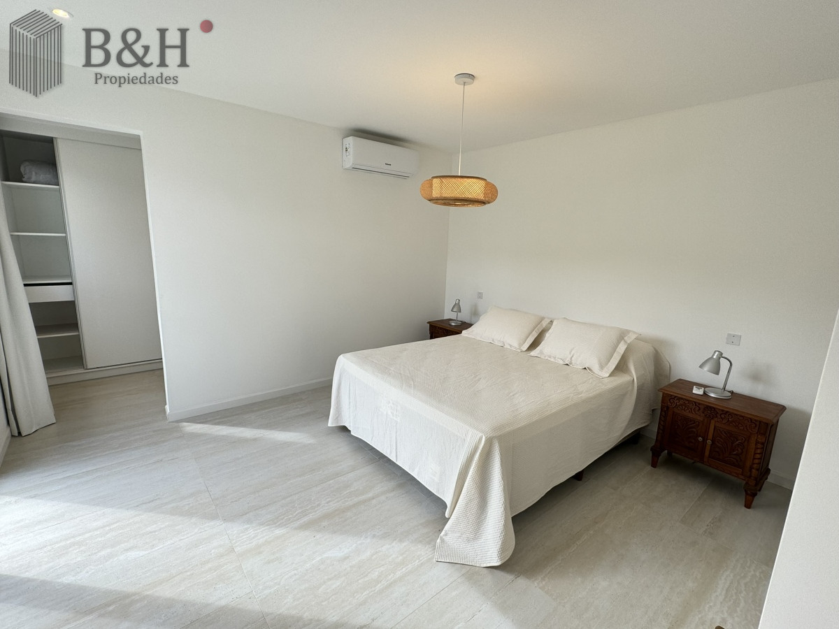 Casa ID.2420 - Casa a estrenar en La Barra, 3 dormitorios, piscina