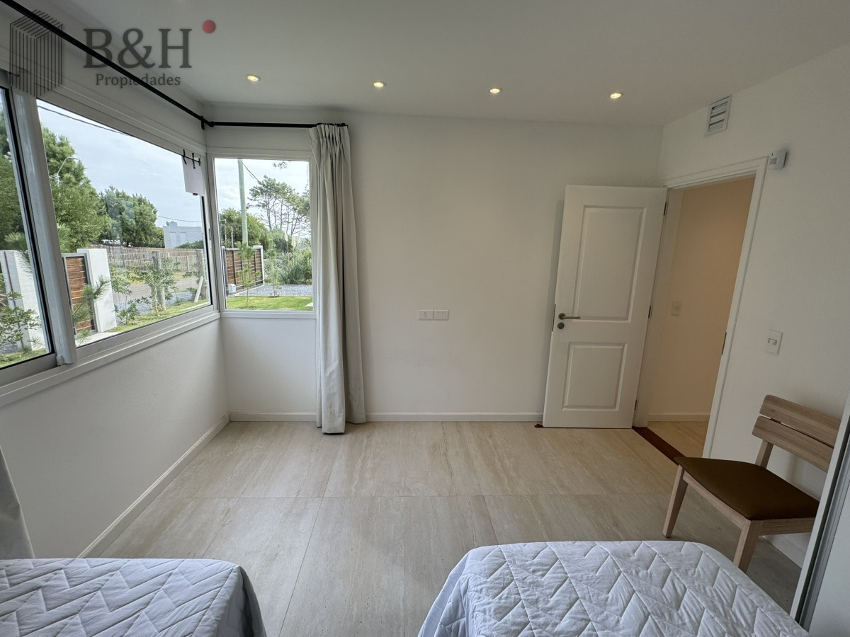 Casa ID.2420 - Casa a estrenar en La Barra, 3 dormitorios, piscina